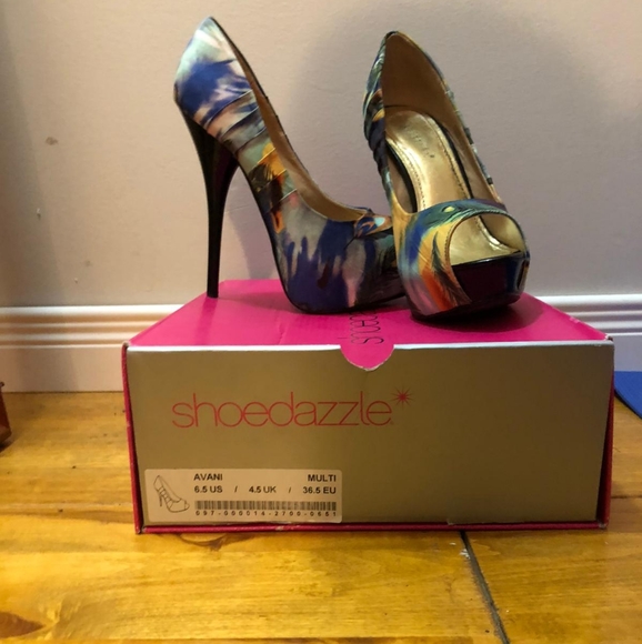 Shoes from shoe dazzle - Picture 1 of 1
